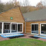 Chalet 230 I Gezellig Chalet Aan De Rand Van Het Bos - 5 Persoons I Durbuy シャレー