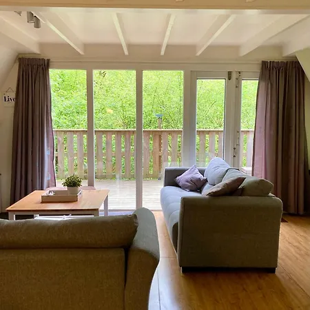 230 I Deux-cent-trente I Gezellig Aan De Rand Het Bos - 5 Persoons I 샬레 *