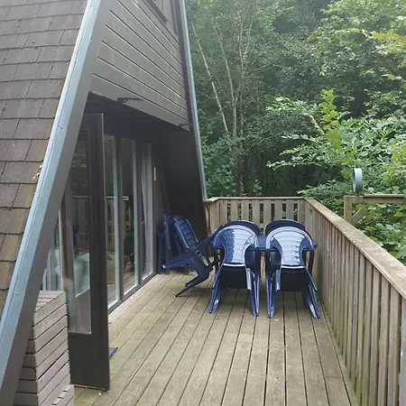 230 I Deux-cent-trente I Gezellig Aan De Rand Het Bos - 5 Persoons I シャレー